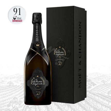 NV Moet & Chandon Collection Imperiale Brut With Gift Box - 1976 WINEHOURS